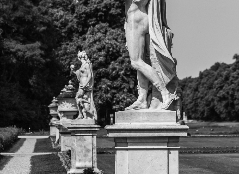 Deutschland: Hermesstatue in Nymphenburg