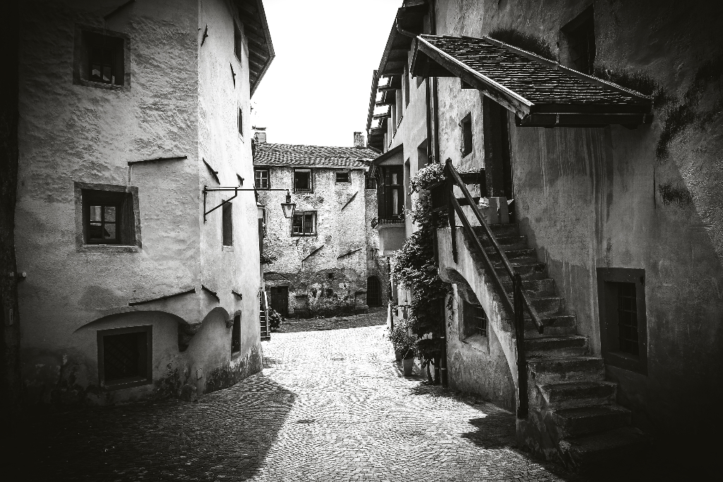 Italien: Mittelalterliche Häuser