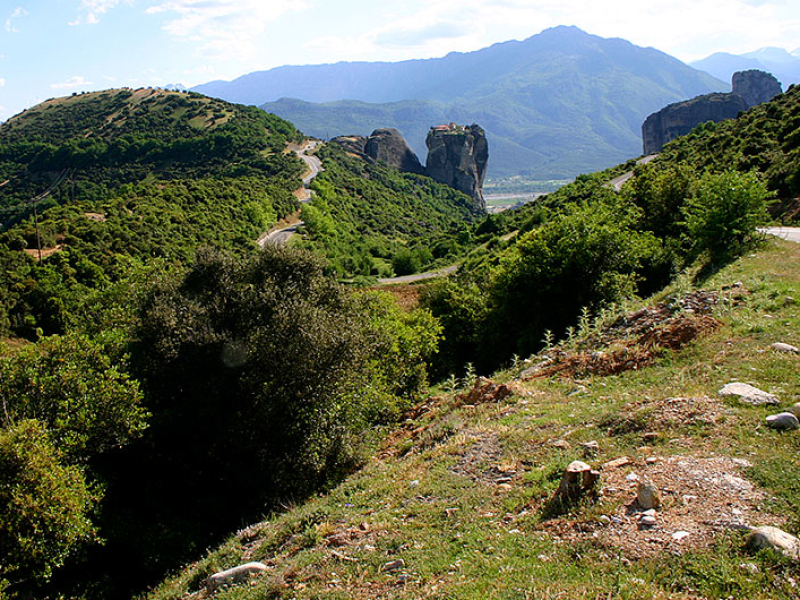 Das Kloster Agía Triáda ist weltweit bekannt, hier wurde der James-Bond-Film In tödlicher Mission gedreht.