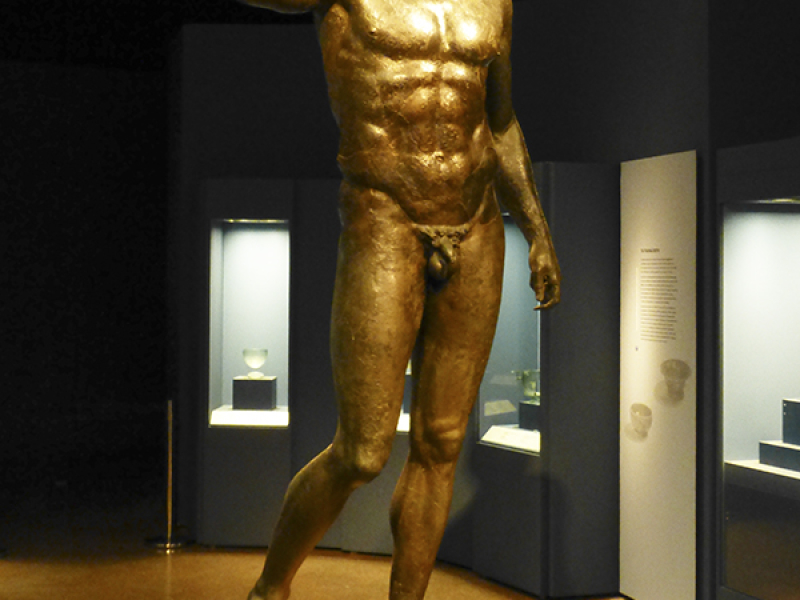 Außergewöhnlich schöne Statue des Paris (oder Perseus) aus Bronze.