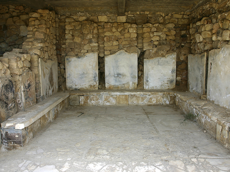 Raum mit Resten von Boden und Wandverkleidung, Fundort der berühmten Schnittervase.