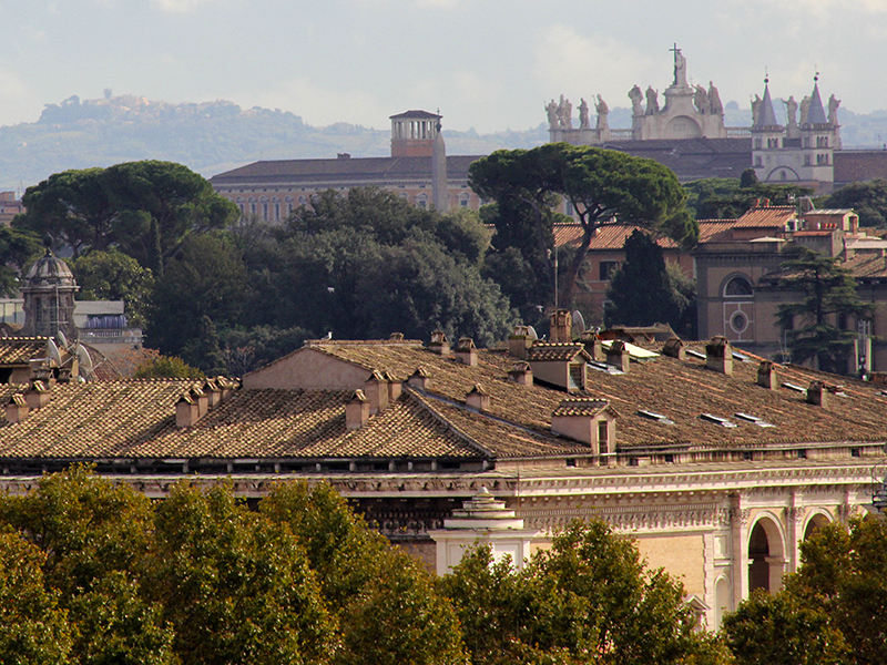 Rechts oben ist die Hauptfassade der Lateransbasilika zu sehen.