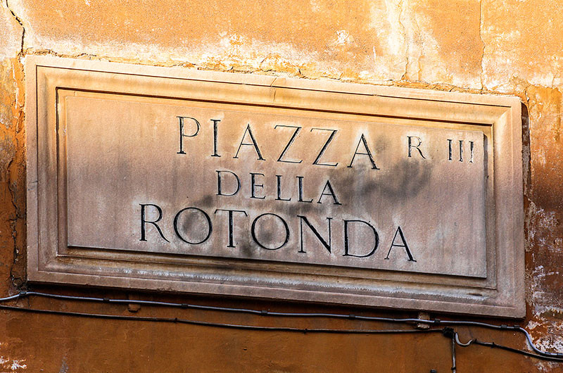 Wir erreichen die Piazza della Rotonda.