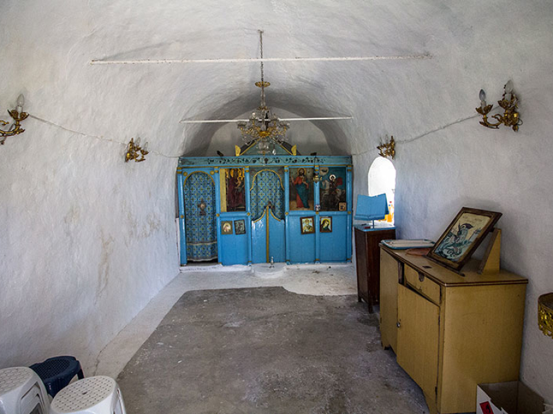 Der Innenraum von Agios Georgios ist schlicht aber hübsch.
