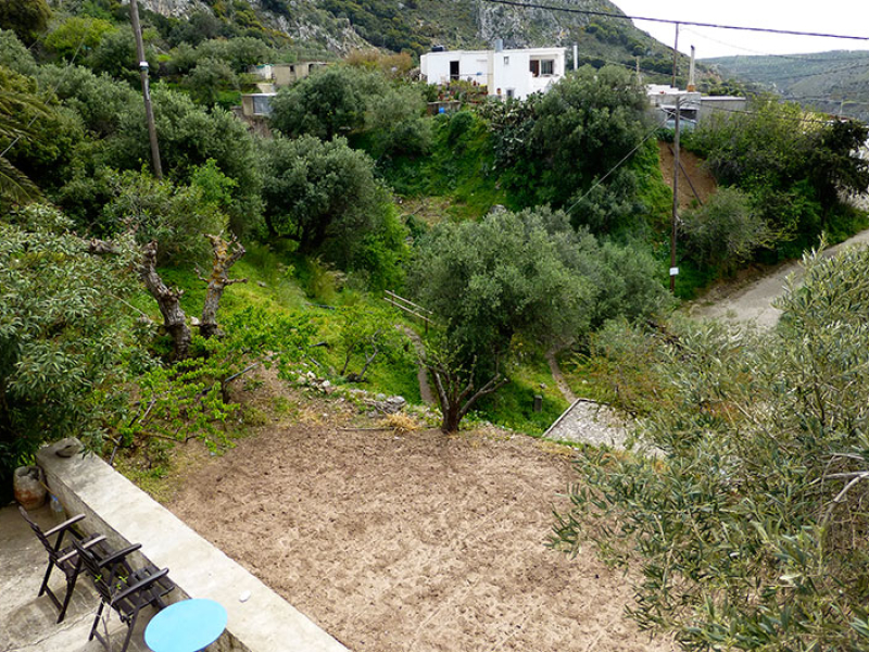 Blick von unserer Dachterrasse hinüber zum Haus von Ansoula und Michalis.