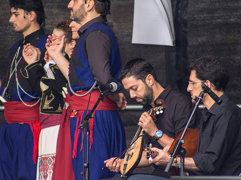 Mit Lyra und Laouto wird die typisch kretische Musik gespielt.