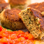 Italienische Auberginenbällchen mit Tomatensoße – Polpette di melanzane al sugo