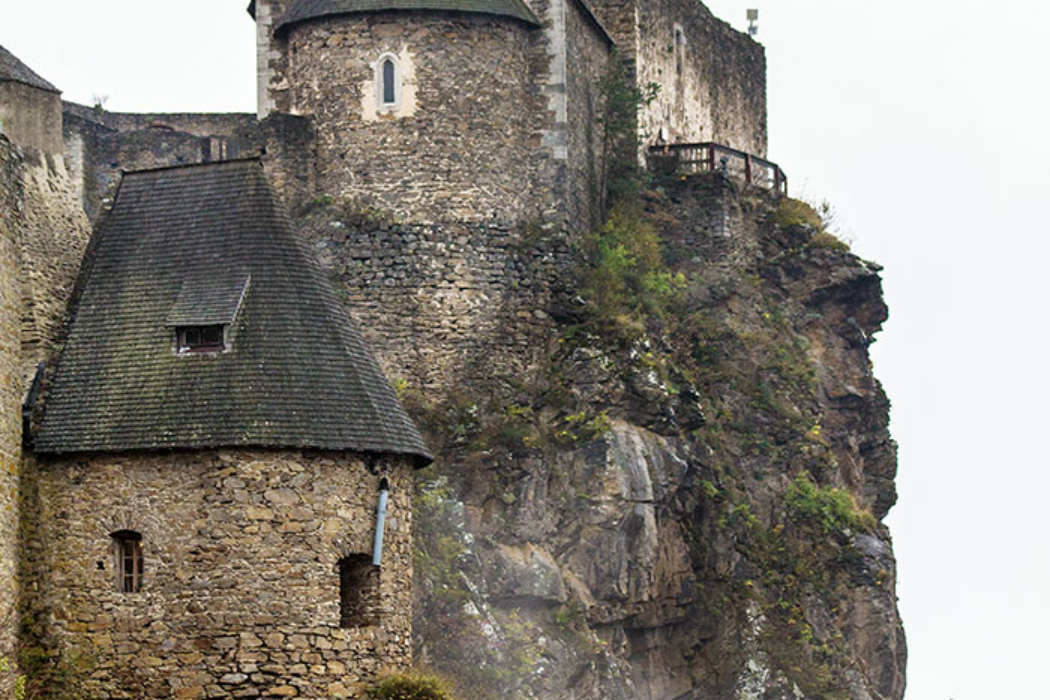 Der Bau der Festung Aggstein auf die steilen Felsen muss einst kein Vergnügen gewesen sein.
