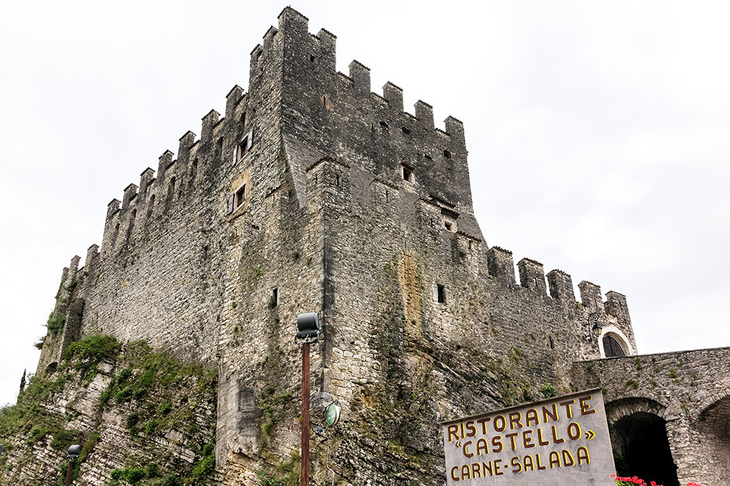 Das Ristorante "Castello", direkt an der Burgmauer, hatte bei unserem Besuch leider geschlossen.
