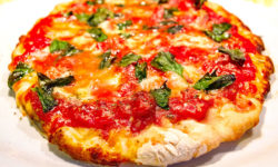 reise-zikaden.de, Pizza Margherita: Der Klassiker aus Italien, R